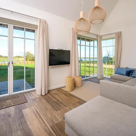 Holiday home Luxus- Ostseeferienhauser Im Reetdorf Geltinger Birk